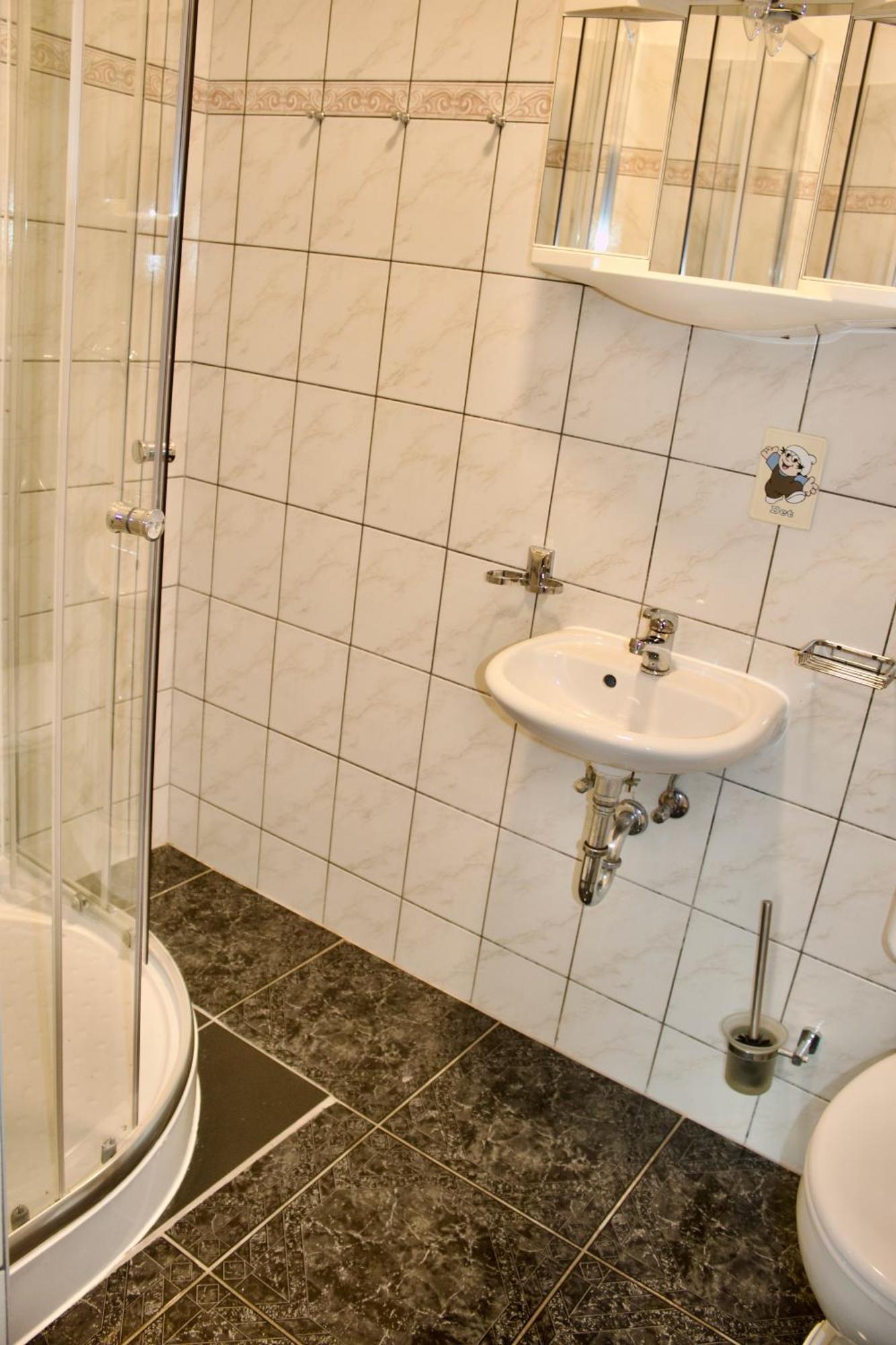 Strandvogtei Sellin - Fewo 5 - Sehr Zentrales Grosses Apartment Ngoại thất bức ảnh